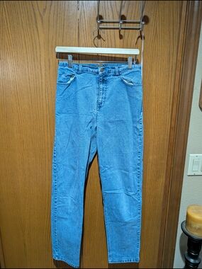 Jone's Jeans Women's Straight Classic Light Blue Denim